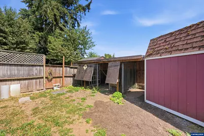 4626 Reimann St NE, Salem, OR 97305 - Photo 36