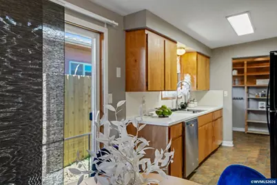 1227 SW Oregon Av, Dallas, OR 97338 - Photo 18