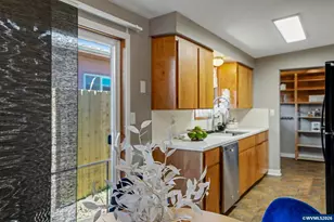 1227 SW Oregon Ave, Dallas, OR 97338 - Photo 18