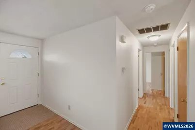 809 33rd Av SE, Albany, OR 97322 - Photo 8