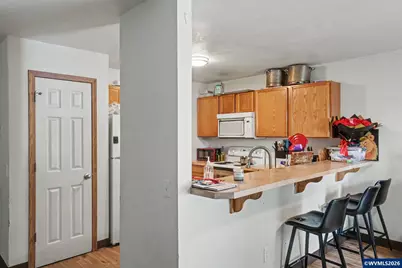 905 Charter (-915) Pl NE, Salem, OR 97301 - Photo 4