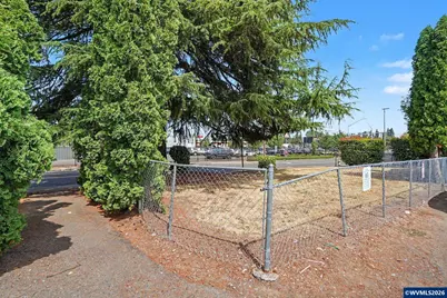 905 Charter (-915) Pl NE, Salem, OR 97301 - Photo 38
