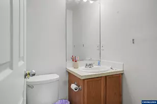 905 Charter (-915) Pl NE, Salem, OR 97301 - Photo 14