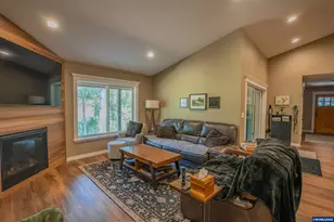 37835 River Dr, Lebanon, OR 97355 - Photo 6