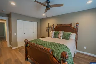 37835 River Dr, Lebanon, OR 97355 - Photo 20