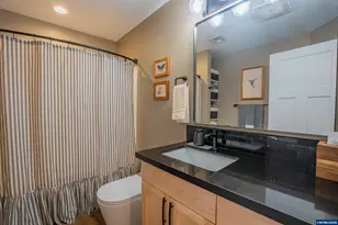 37835 River Dr, Lebanon, OR 97355 - Photo 22