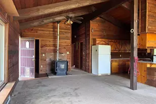 34033 Totem Pole Rd, Lebanon, OR 97355 - Photo 12