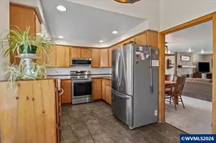 3785 Hemlock Pl SE, Albany, OR 97322 - Photo 12