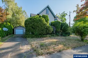 1489 Court St NE, Salem, OR 97301 - Photo 2