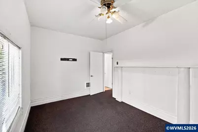 1489 Court St NE, Salem, OR 97301 - Photo 22