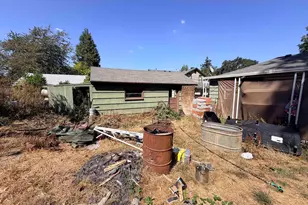 140 7th Ave, Sweet Home, OR 97386 - Photo 8