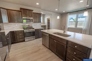 2675 Essex Av NW, Albany, OR 97321 - Photo 16