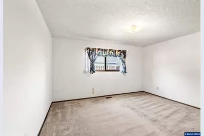 2044 Astor Wy, Woodburn, OR 97071 - Photo 18