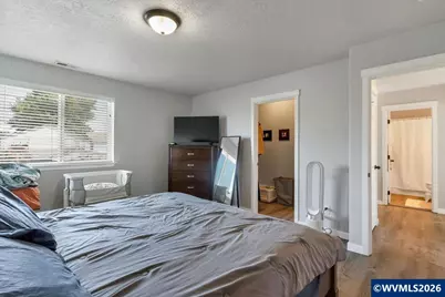 1957 Lyon St SE, Albany, OR 97322 - Photo 32