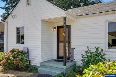 2095 University St SE, Salem, OR 97301 - Photo 4