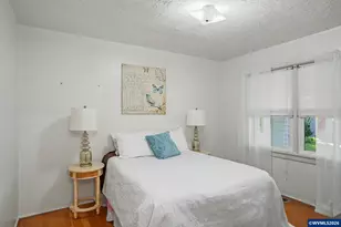 2095 University St SE, Salem, OR 97301 - Photo 22