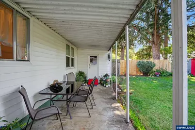 2095 University St SE, Salem, OR 97301 - Photo 24
