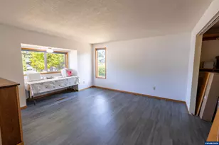 1080 Hope Av NW, Salem, OR 97304 - Photo 30