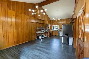 1080 Hope Av NW, Salem, OR 97304 - Photo 18
