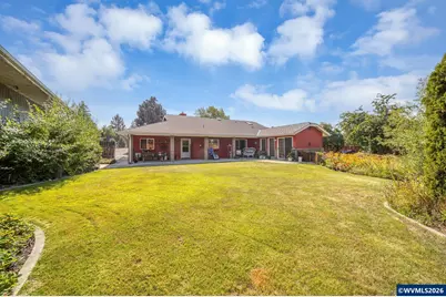 200 SE Crestview Ln, Madras, OR 97741 - Photo 34