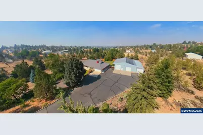 200 SE Crestview Ln, Madras, OR 97741 - Photo 38