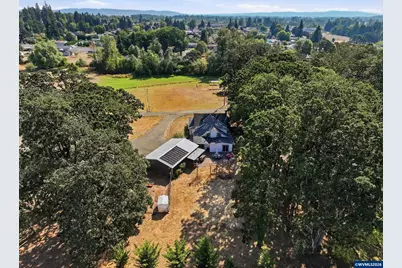267 NW Woods Ln, Dallas, OR 97338 - Photo 40