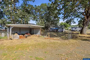 267 NW Woods Ln, Dallas, OR 97338 - Photo 32
