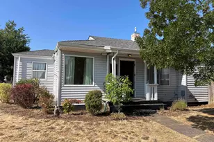 745 16th Av SW, Albany, OR 97321 - Photo 2