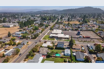 1110 W Oak St, Lebanon, OR 97355 - Photo 46