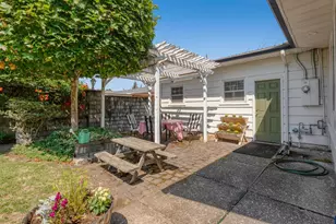 1110 W Oak St, Lebanon, OR 97355 - Photo 6
