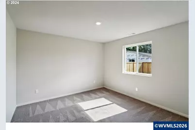 699 Minnesota St, Lebanon, OR 97355 - Photo 6
