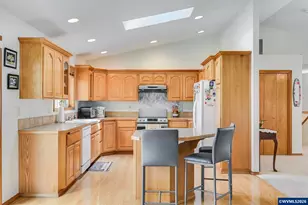 1035 Westfarthing Way NW, Salem, OR 97304 - Photo 10