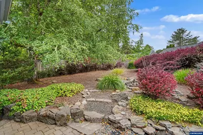 2872 NW Monterey Pl, Corvallis, OR 97330 - Photo 38