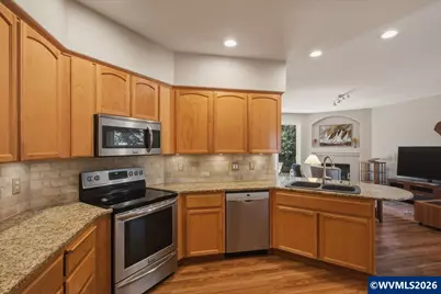 1046 Twinwood Ct NW, Salem, OR 97304 - Photo 8