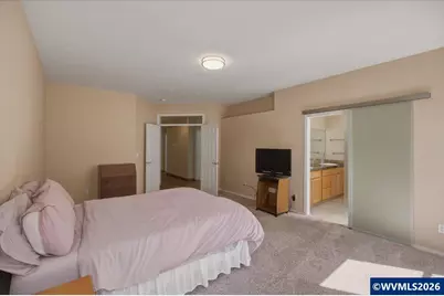 1046 Twinwood Ct NW, Salem, OR 97304 - Photo 12