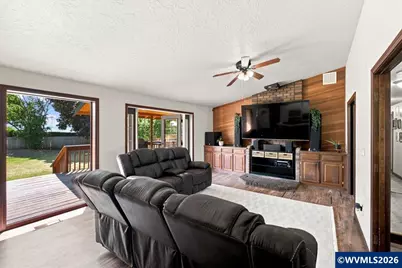 812 Garvord St, Lebanon, OR 97355 - Photo 12