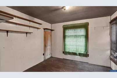 42 E St, Lebanon, OR 97219 - Photo 24
