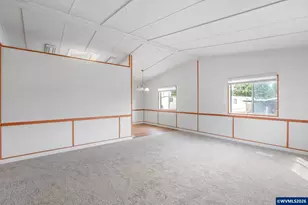 631 E Ellendale Ave, Dallas, OR 97338 - Photo 2