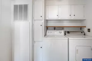 631 E Ellendale Ave, Dallas, OR 97338 - Photo 12