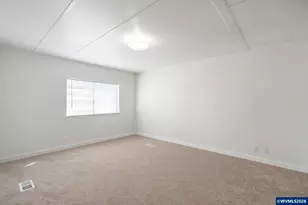 631 E Ellendale Ave, Dallas, OR 97338 - Photo 16
