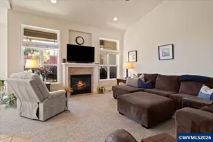 317 NW Ivy Ave, Dallas, OR 97338 - Photo 6