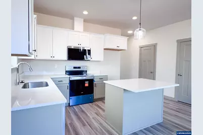 1521 11th St, Dallas, OR 97338 - Photo 8