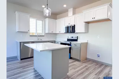 1521 11th St, Dallas, OR 97338 - Photo 6