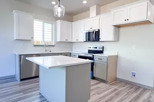 1521 11th St, Dallas, OR 97338 - Photo 6