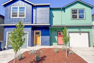 1521 11th St, Dallas, OR 97338 - Photo 2