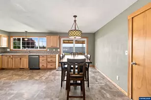 7762 45th Pl NE, Salem, OR 97305 - Photo 10