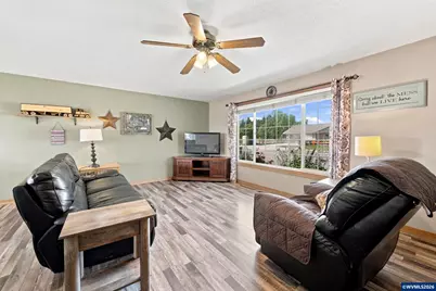 7762 45th Pl NE, Salem, OR 97305 - Photo 6