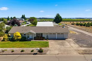 7762 45th Pl NE, Salem, OR 97305 - Photo 2
