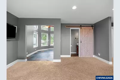 4000 Eola Dr NW, Salem, OR 97304 - Photo 32