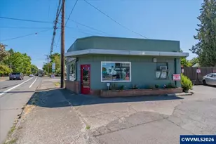 1742 Center St NE, Salem, OR 97301 - Photo 4